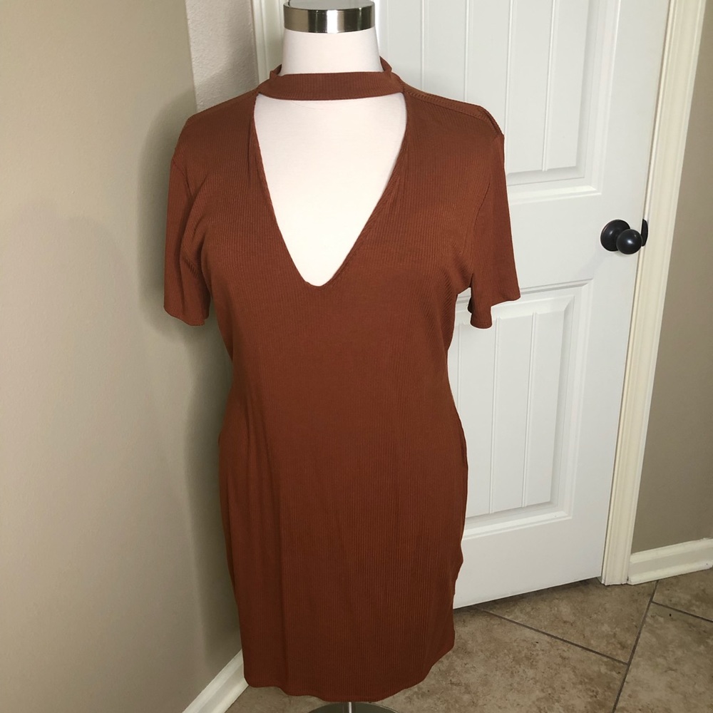 Deep V Neck Dress with Choker Collar